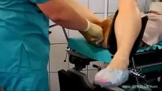 Odtwórz Ciężkie badanie ginekomastii woskowej