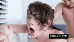 Redare Frații vitregi Athena Rayne și Kyle Mason în Hardcore Family Taboo Encounter