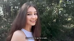 Jouer ENTRAZIONE DI OUTDOOR selvaggia: ragazza magra del college bruna scopata duramente