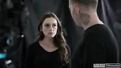 Odtwórz Drobna brunetka Lily Glee zostaje z grubsza DPED przez Johnny Goodluck i Brad Sterling