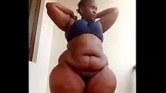 Jouer Blaqperv spreca un grosso carico fino al capofila africano