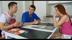 Redare Fusta prețioasă dă drumul picioarelor